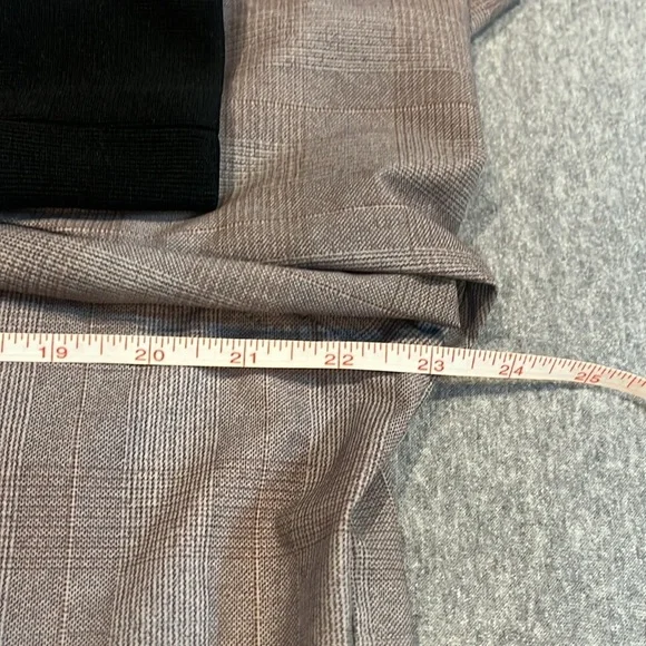 Travis Mathew men’s XL golf wind rain jacket - Picture 9 of 10